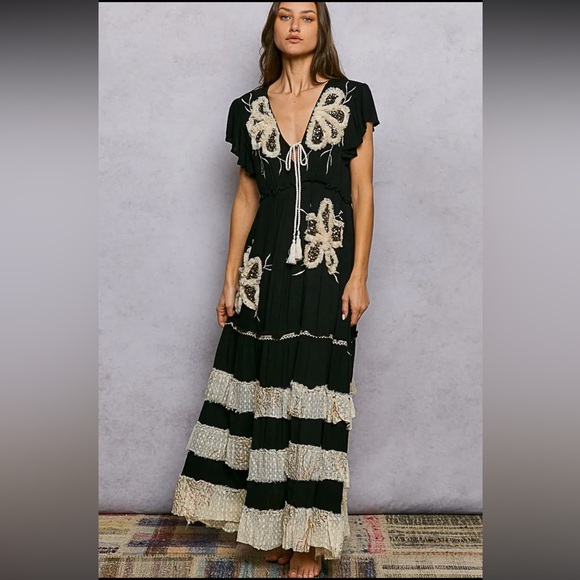 Ruffle Trim V-Neck Embroidery Sequins
Tassel Long Dress - Picture 2 of 6